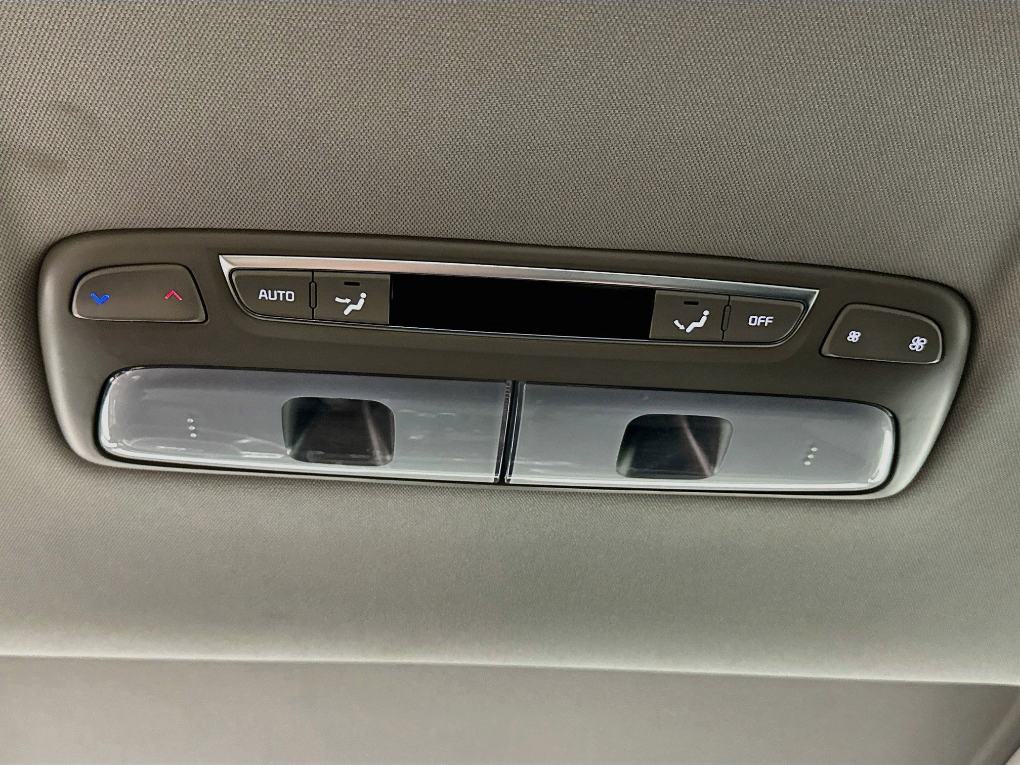 Used 2025 Kia Telluride S FWD image 28