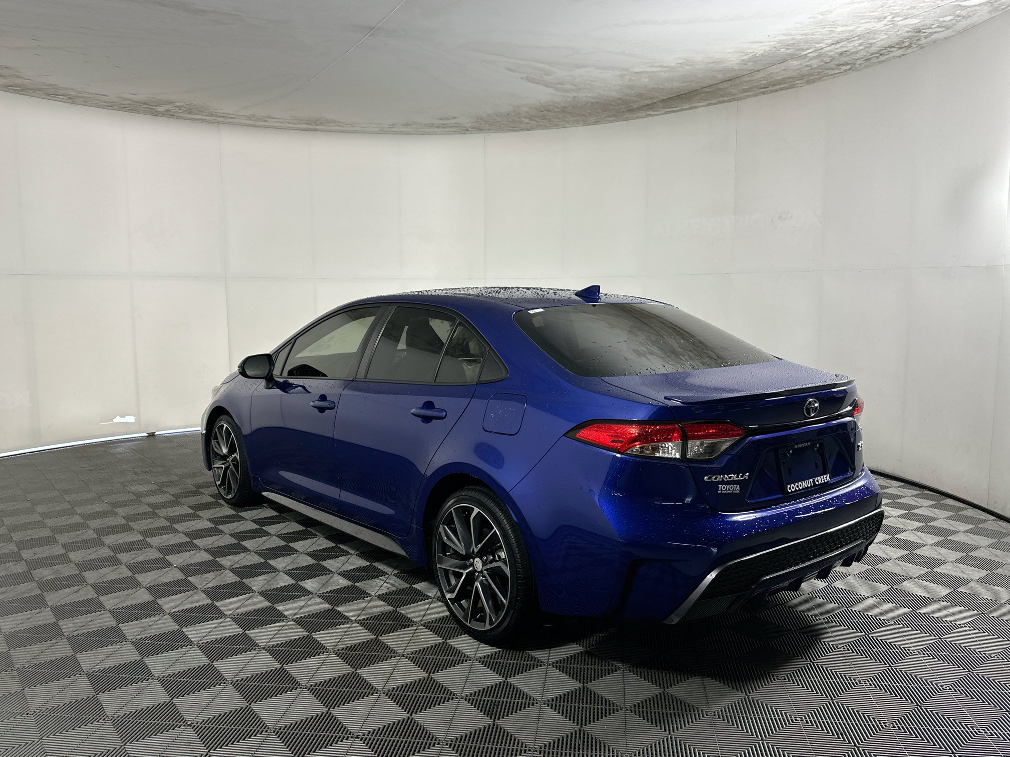 Used 2021 Toyota Corolla SE FWD image 5