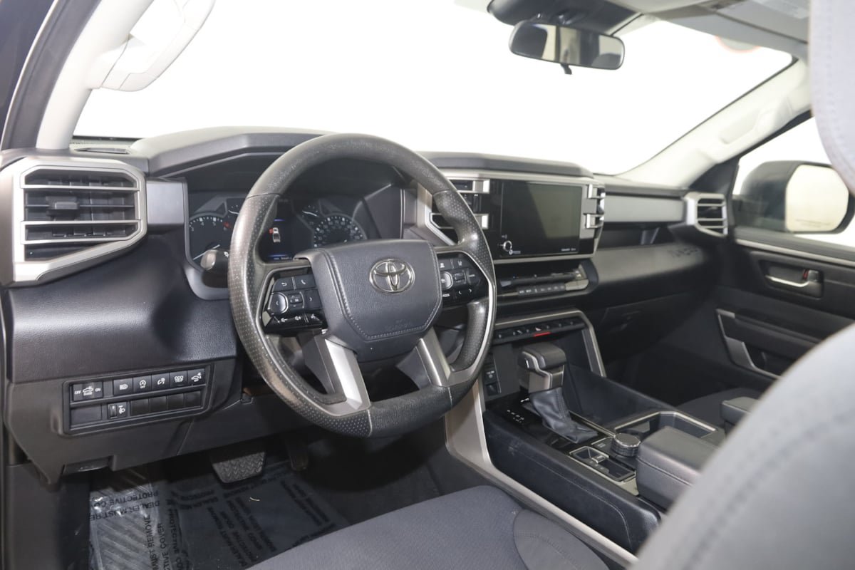 Used 2022 Toyota Tundra SR5 AWD/4WD image 22