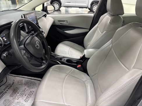 Used 2020 Toyota Corolla LE image 21