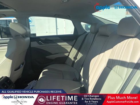 Used 2022 Honda Accord EX-L image 5