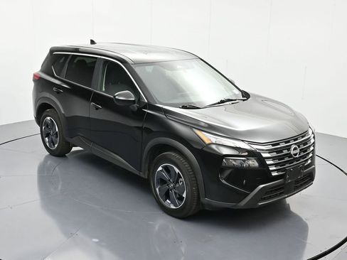 Used 2024 Nissan Rogue SV image 33