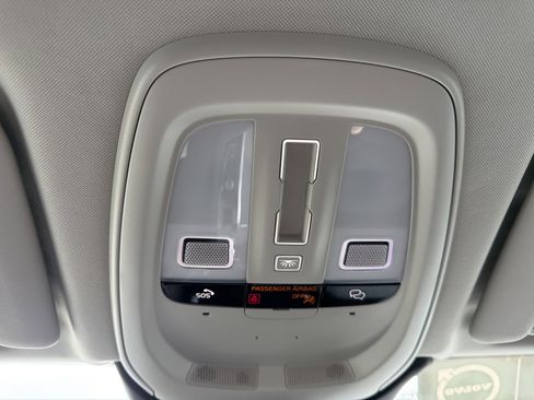 Certified 2025 Volvo XC60 B5 Plus image 29