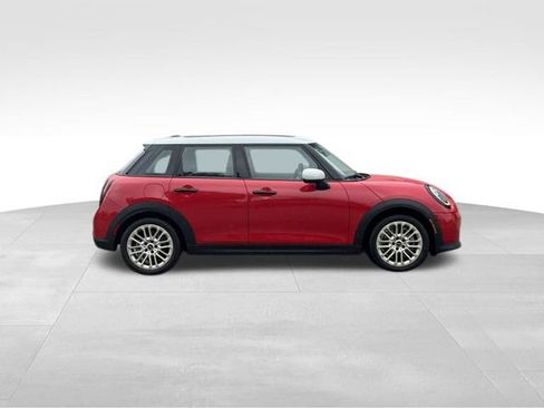 Used 2026 MINI Cooper 4-Door Hardtop FWD image 2