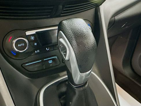 Used 2014 Ford Escape SE w/ Equipment Group 201A AWD/4WD image 16