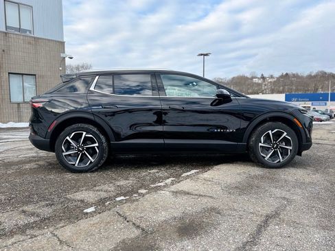 New 2026 Chevrolet Equinox EV LT image 7