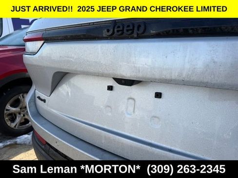 New 2025 Jeep Grand Cherokee Limited w/ Trailer Tow Package image 9