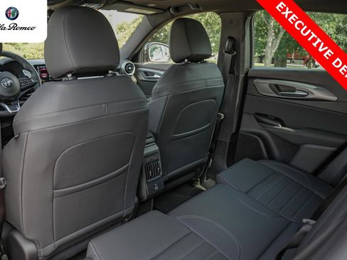 New 2025 Alfa Romeo Tonale w/ Premium Package image 24