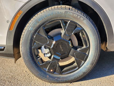 New 2026 Kia Sportage X-Line Prestige image 9