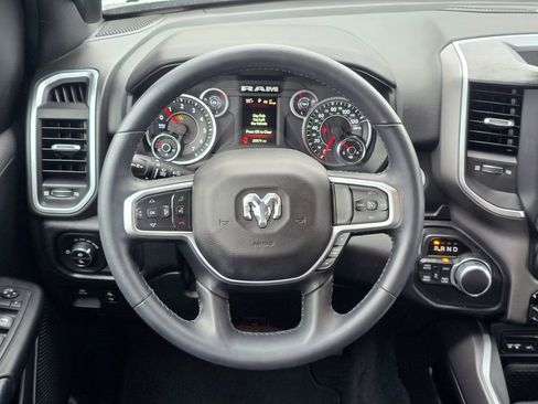 Used 2019 RAM 1500 Big Horn AWD/4WD image 17