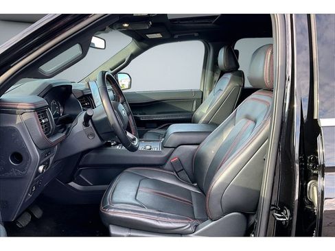 Used 2022 Ford Expedition Limited image 27