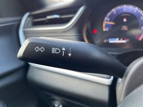 Certified 2025 Jeep Grand Cherokee Altitude AWD/4WD image 25