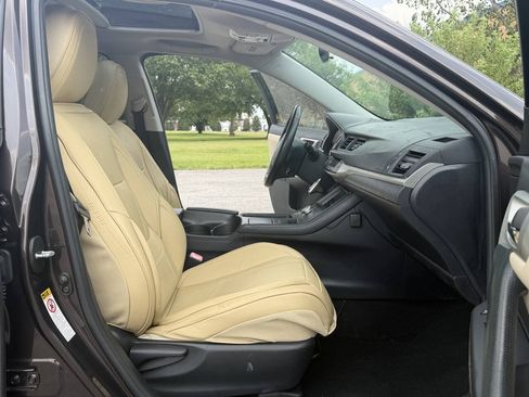 Used 2013 Lexus CT 200h FWD image 15