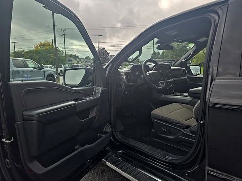 Used 2024 Ford F150 XLT w/ Mobile Office Package image 9