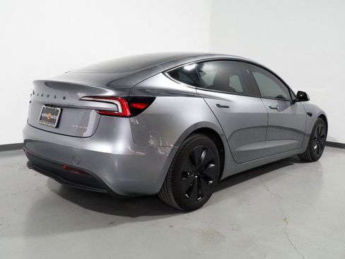 Used 2025 Tesla Model 3 Long Range image 7