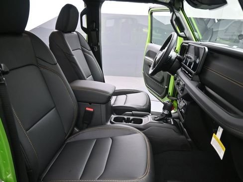 New 2026 Jeep Gladiator Sport AWD/4WD image 27
