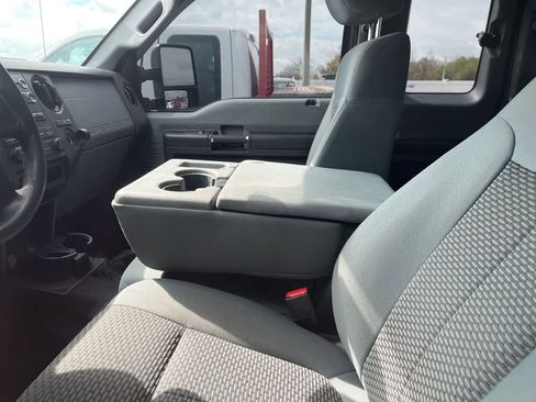 Used 2015 Ford F250 XL w/ XL Appearance Package AWD/4WD image 27