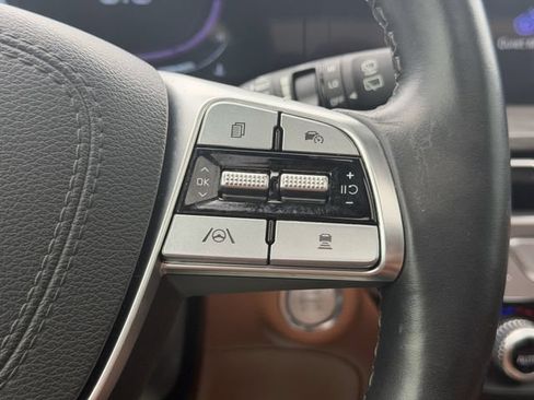 Used 2025 Kia Telluride AWD image 23