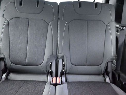 New 2025 Jeep Grand Cherokee L Laredo w/ Luxury Tech Group I image 16