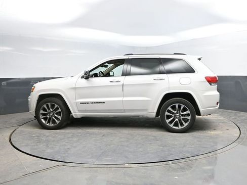Used 2017 Jeep Grand Cherokee Overland image 4