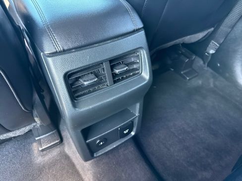 Used 2023 Ford Edge SEL w/ Convenience Package AWD/4WD image 17