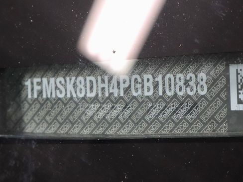 Certified 2023 Ford Explorer XLT w/ Equipment Group 202A image 38