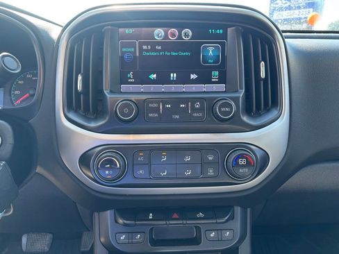 Used 2015 Chevrolet Colorado LT w/ Luxury Package image 17
