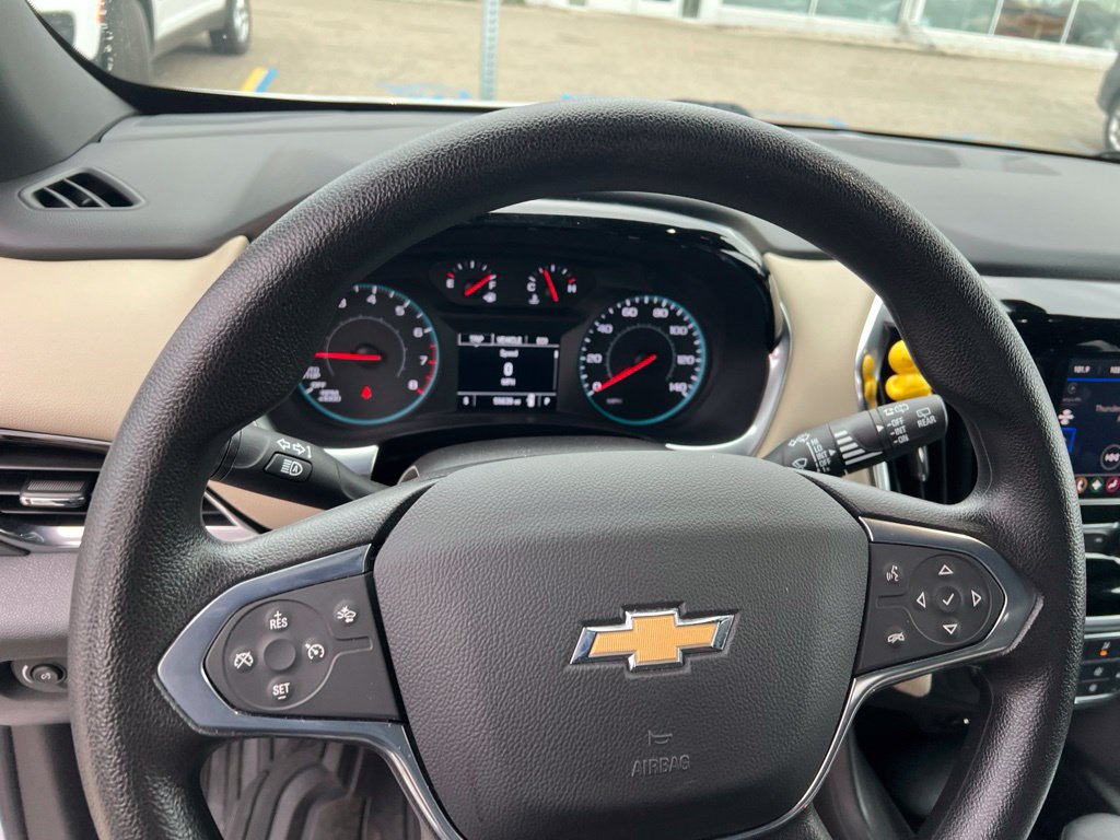 Used 2022 Chevrolet Traverse LS AWD/4WD image 8