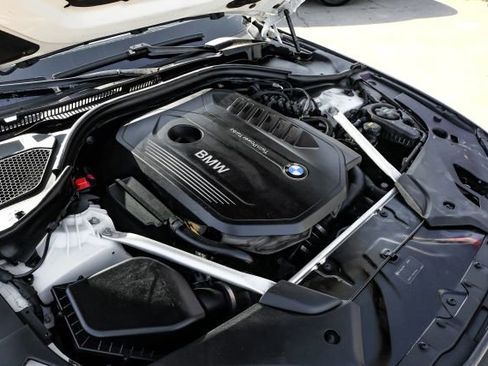 Used 2019 BMW 540i w/ Executive Package image 59