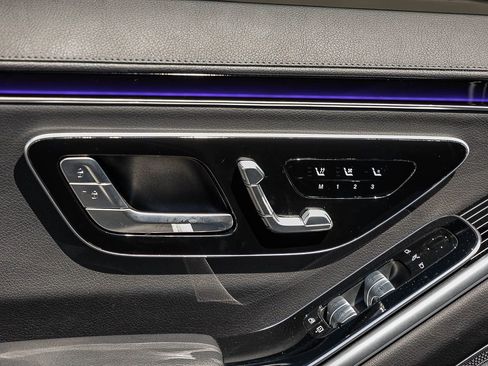 Certified 2023 Mercedes-Benz S 500 4MATIC w/ AMG Line image 22