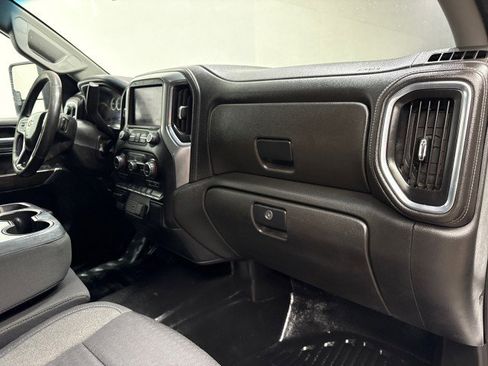 Used 2022 Chevrolet Silverado 2500 LT w/ Convenience Package image 17
