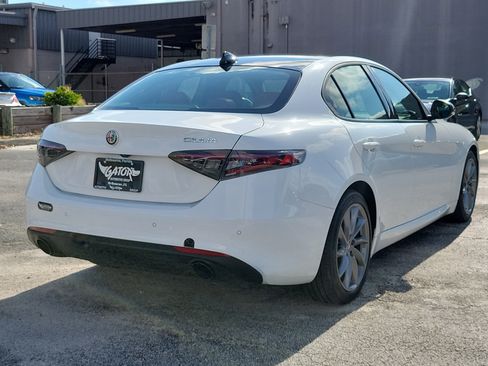 Used 2024 Alfa Romeo Giulia Sprint RWD image 6