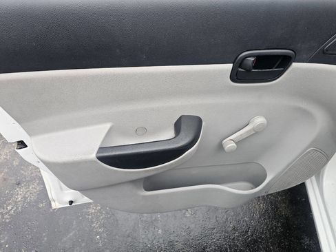 Used 2007 Hyundai Accent GLS image 12