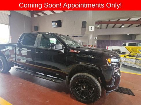 Used 2019 Chevrolet Silverado 1500 RST w/ True North Edition AWD/4WD image 1
