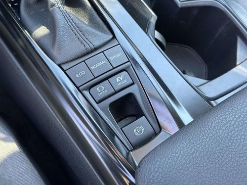Used 2025 Toyota Camry LE w/ Convenience Package FWD image 37