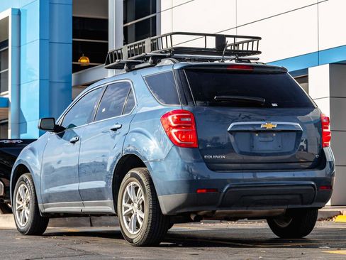 Used 2017 Chevrolet Equinox LT w/ Convenience Package image 3