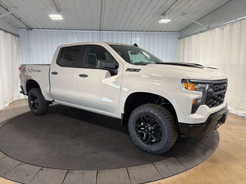 New 2026 Chevrolet Silverado 1500 Custom Trail Boss AWD/4WD image 11
