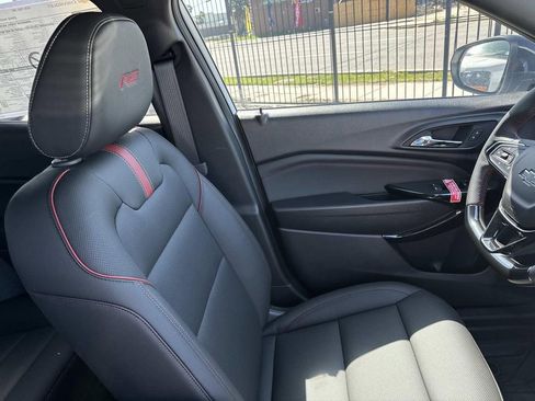 New 2026 Chevrolet Trax RS w/ Sunroof Package image 11