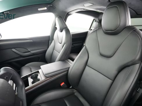 Used 2023 Tesla Model X AWD/4WD image 4