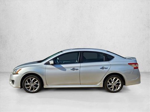 Used 2013 Nissan Sentra SR image 9