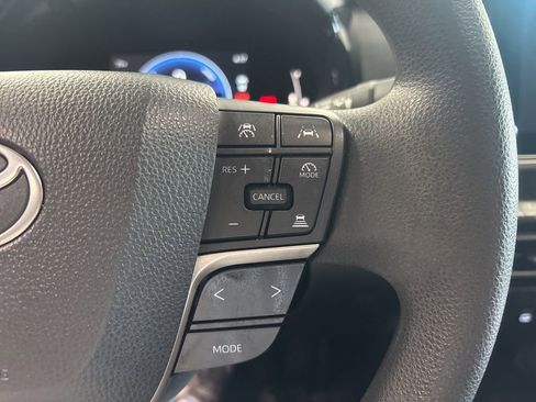 Used 2025 Toyota Camry LE FWD image 16