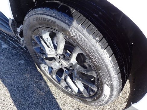 Used 2023 Chevrolet Suburban LS w/ Driver Alert Package image 11