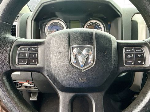 Used 2015 RAM 1500 Classic SLT image 17