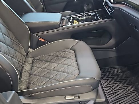 New 2026 Volkswagen Atlas SEL Premium R-Line AWD/4WD image 13