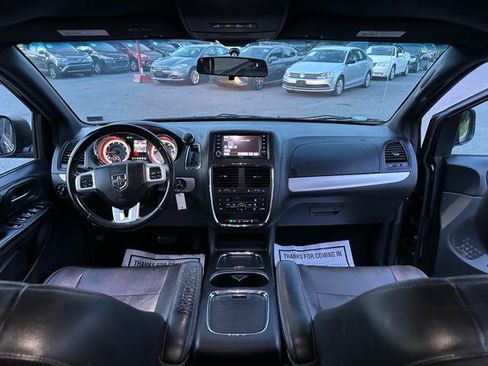 Used 2016 Dodge Grand Caravan R/T FWD image 22
