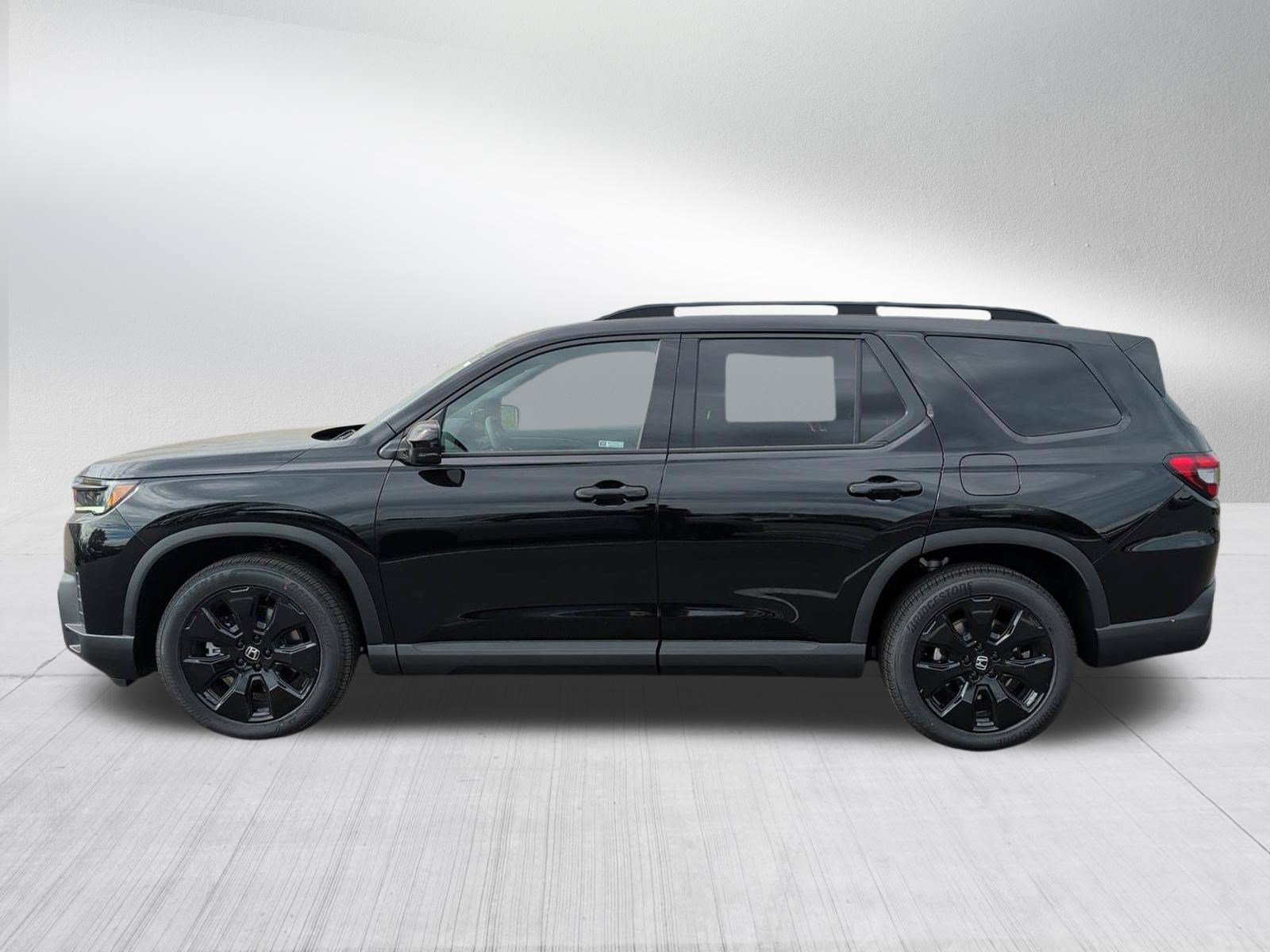 New 2026 Honda Pilot Black Edition image 4