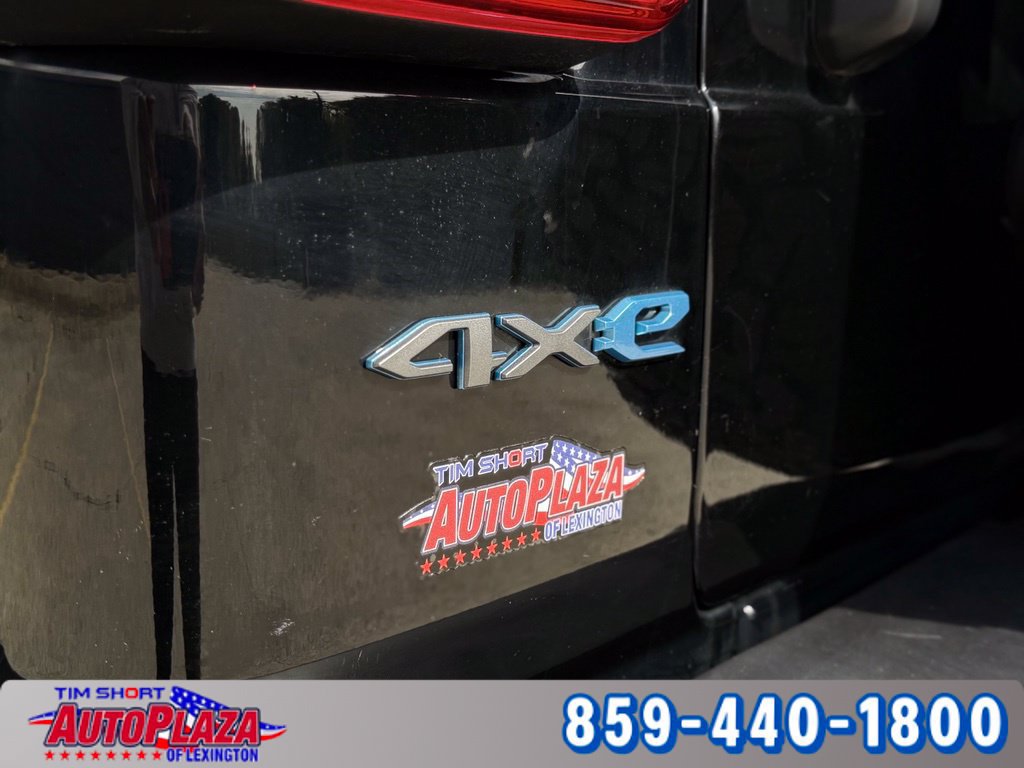 Used 2023 Jeep Wrangler Unlimited Rubicon 4xe w/ Dual Top Group AWD/4WD image 18