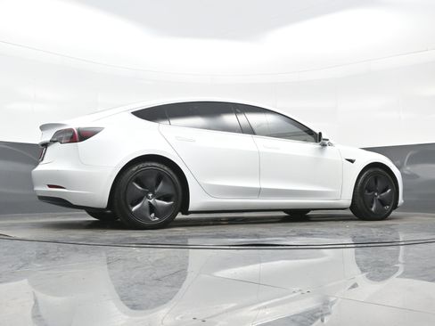 Used 2018 Tesla Model 3 Long Range image 29