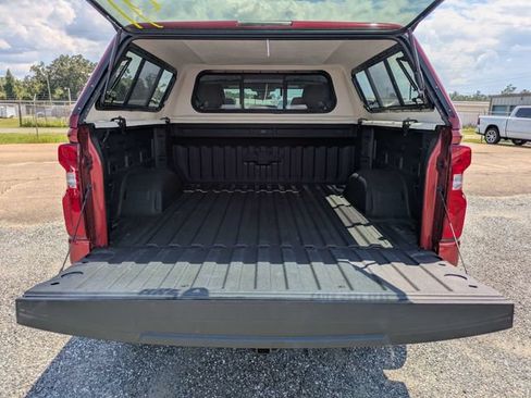 Used 2025 Chevrolet Silverado 1500 LT Trail Boss w/ Convenience Package II AWD/4WD image 12