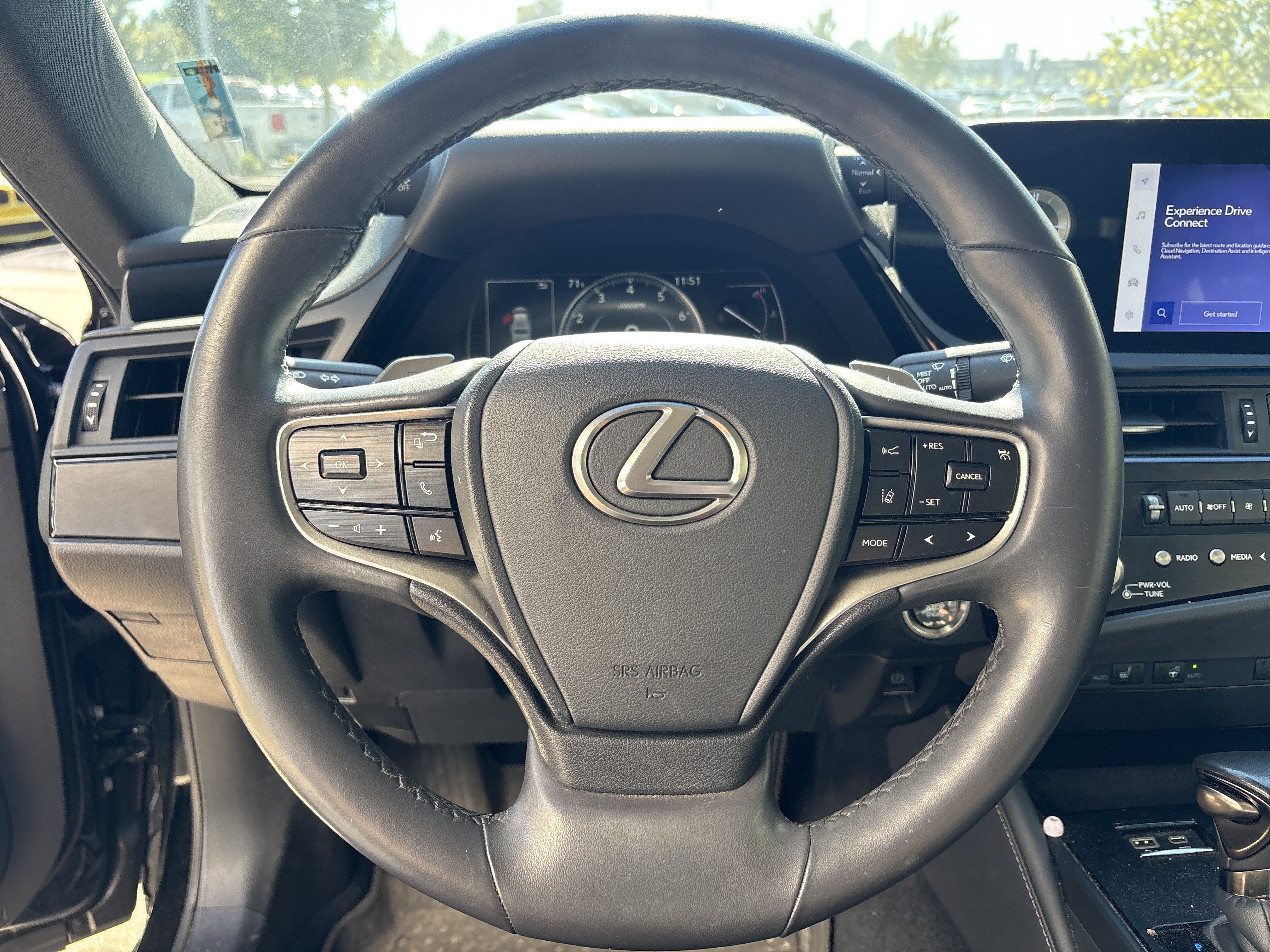 Used 2023 Lexus ES 350 w/ Premium Package FWD image 18